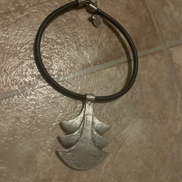 Necklace - Picture 3 of 4